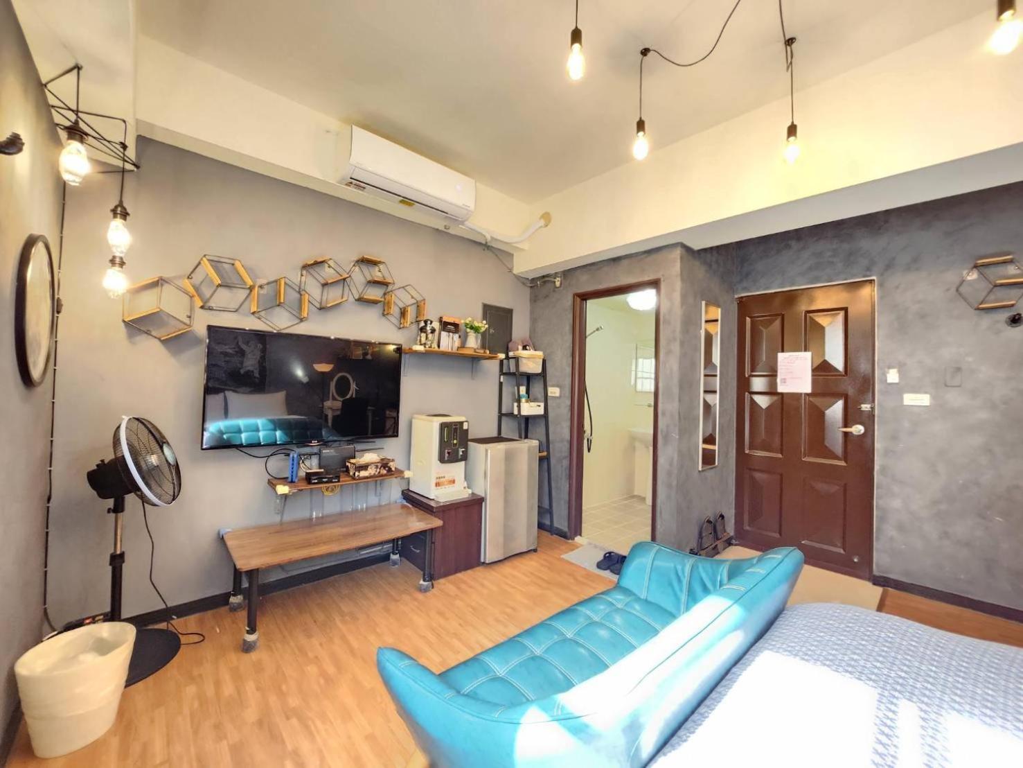 一中喵喵 有統編收據 Hotel Taichung Exterior foto